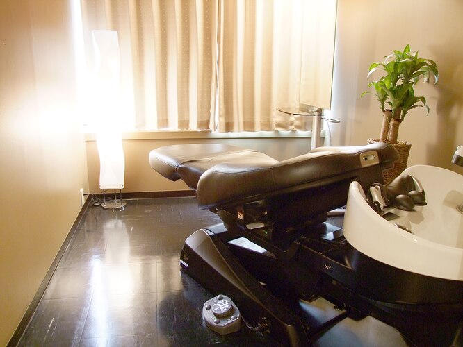 ヘッドスパ専門サロンQUATRE 大阪心斎橋店